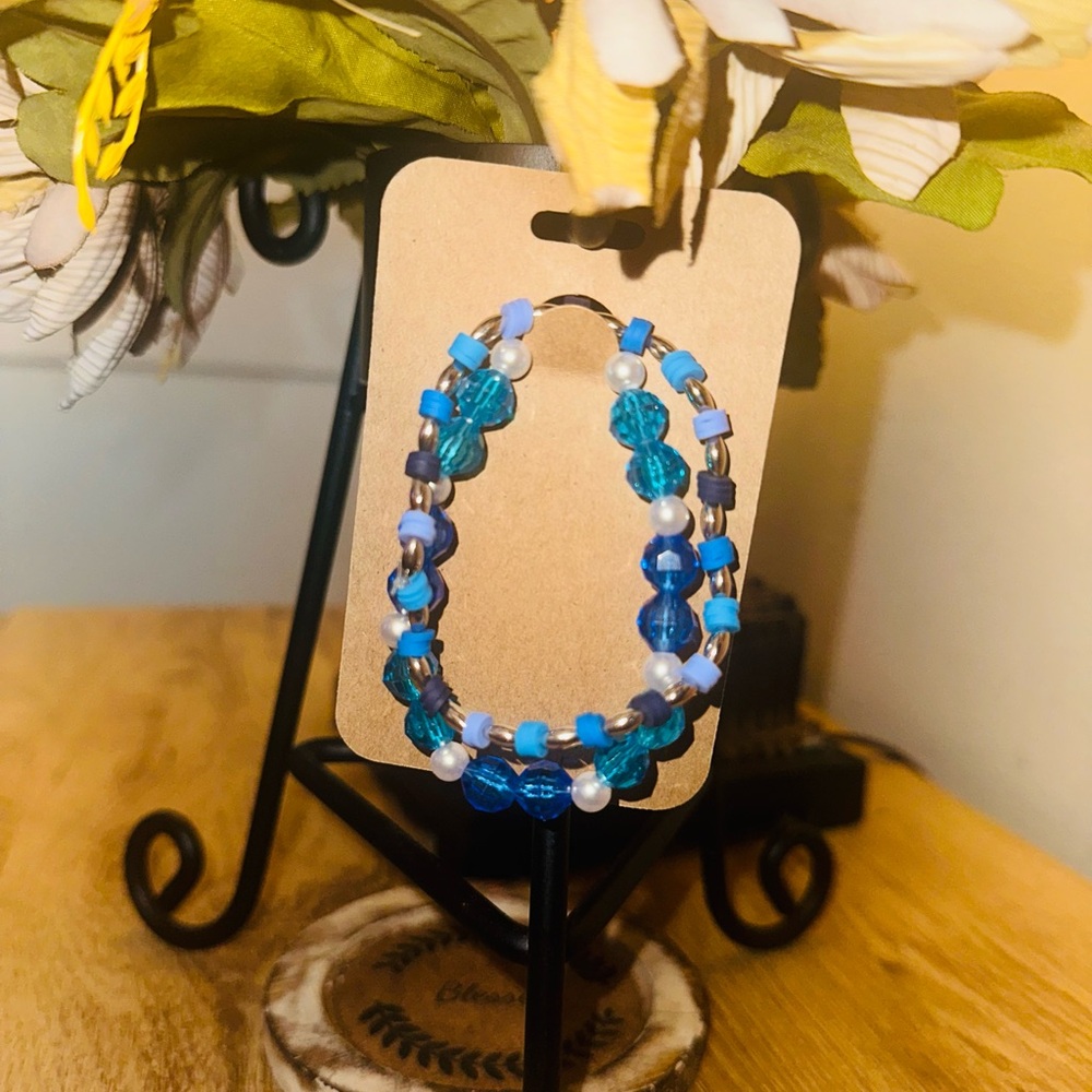 Blue and White Beaded stretch Bracelet set